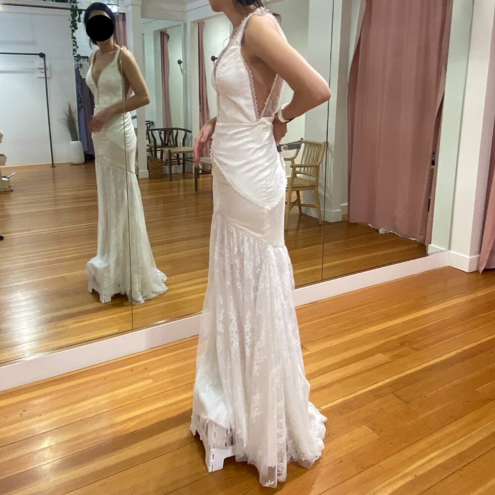 NWT - Women's Cartier by Laudae Wedding Dress (Sample - Size 8) - Picture 11 of 11